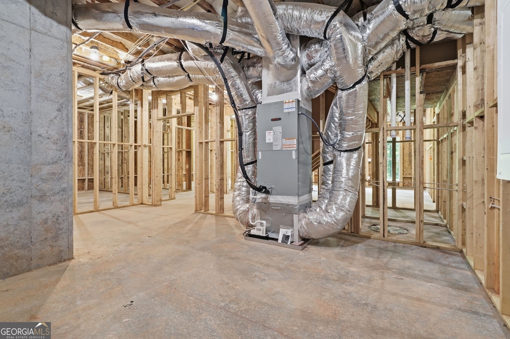 5676 Meadow View Drive - Photo 54