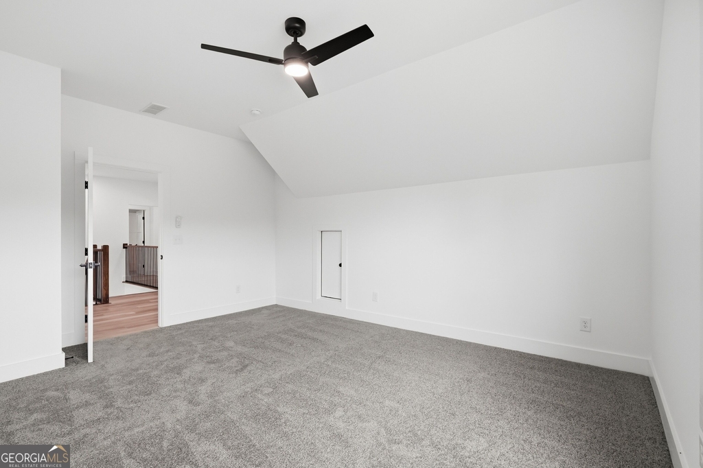 5676 Meadow View Drive - Photo 37