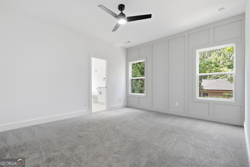 5676 Meadow View Drive - Photo 46