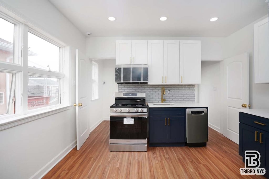 82nd Street - Photo 9