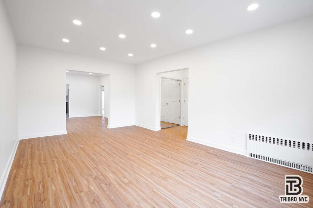 82nd Street - Photo 4
