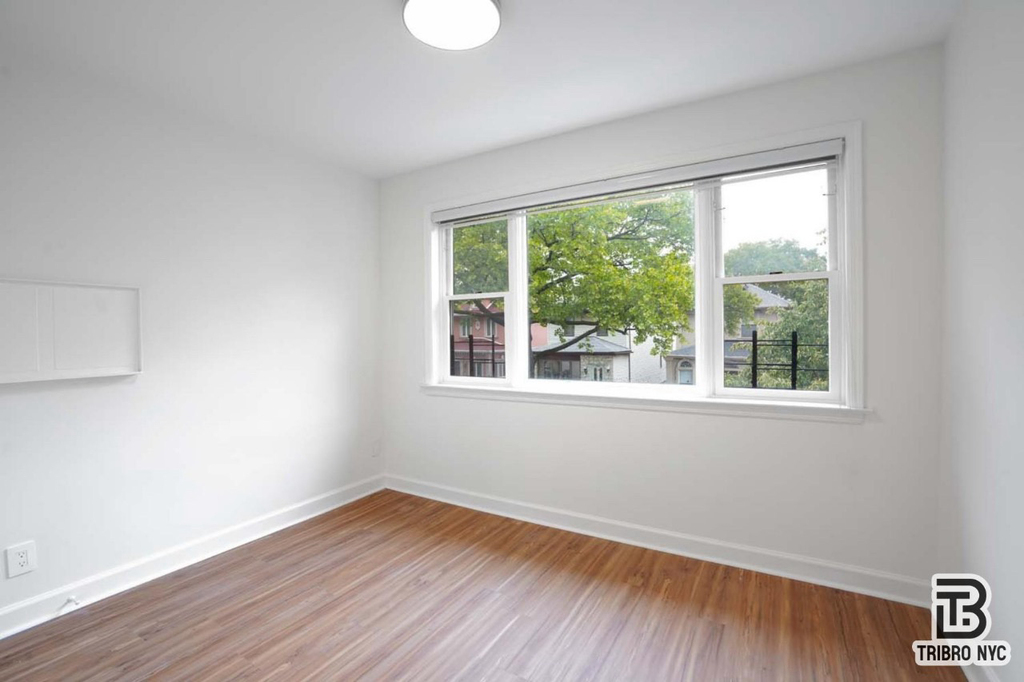 82nd Street - Photo 7