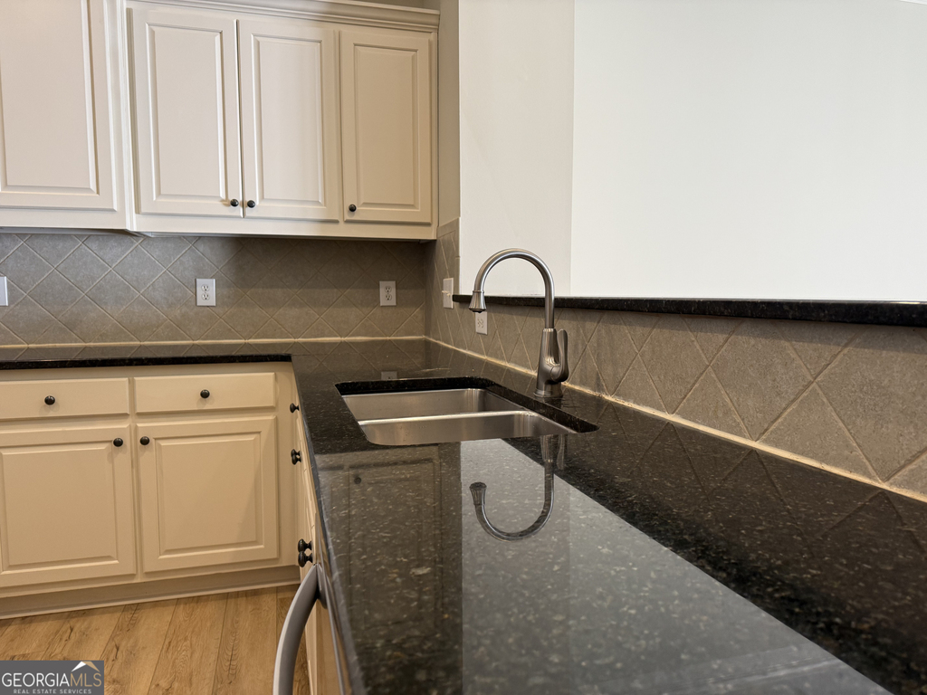 1641 Ridenour Parkway - Photo 13