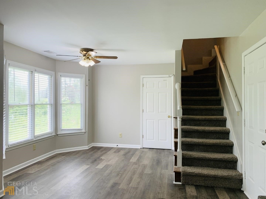 61 Garden Hills Drive - Photo 8