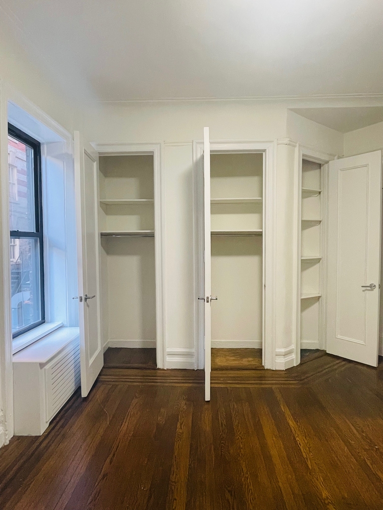 166 West 72nd Street, 2C - Photo 2