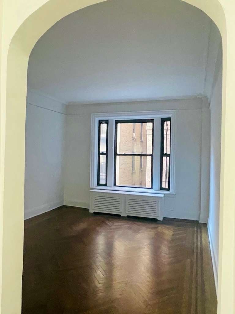 166 West 72nd Street, 2C - Photo 1