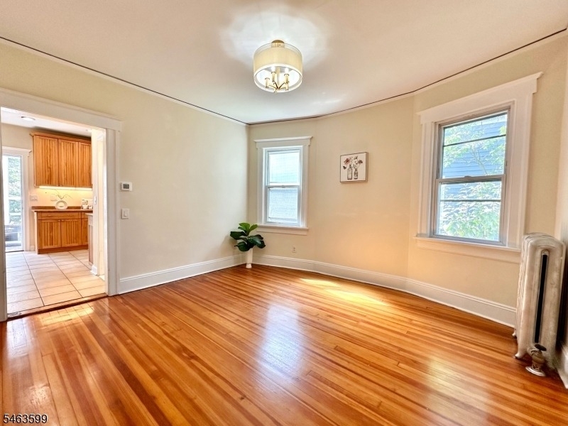 22 Gates Ave - Photo 8