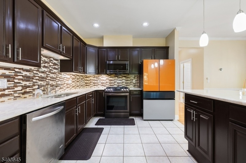 167 Raymound Blvd - Photo 18