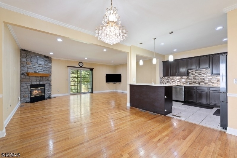 167 Raymound Blvd - Photo 10