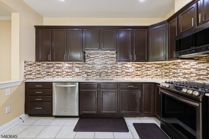 167 Raymound Blvd - Photo 15