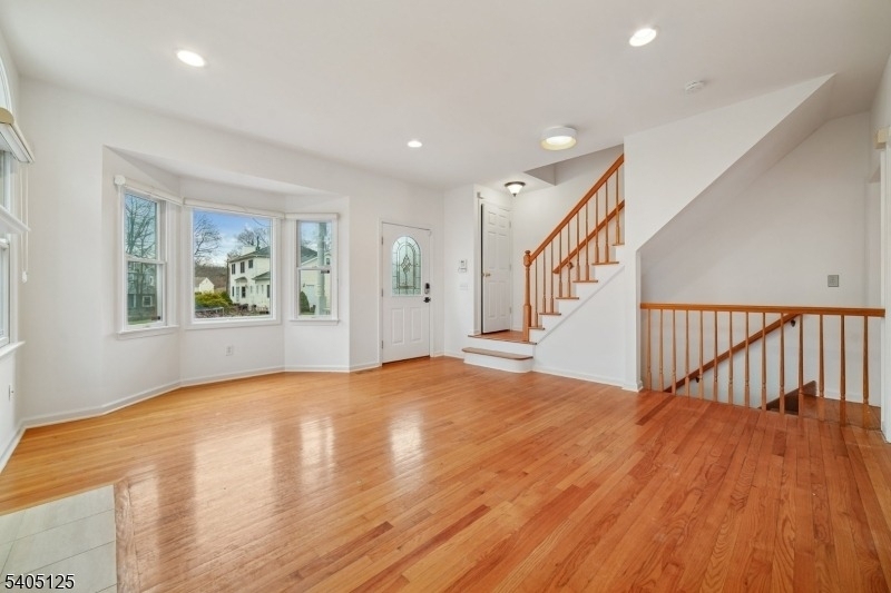 17 Grove St - Photo 5