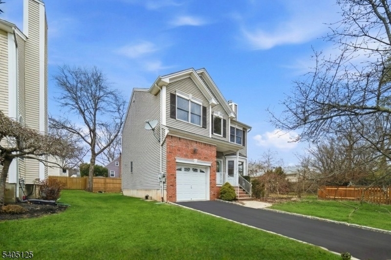 17 Grove St - Photo 1