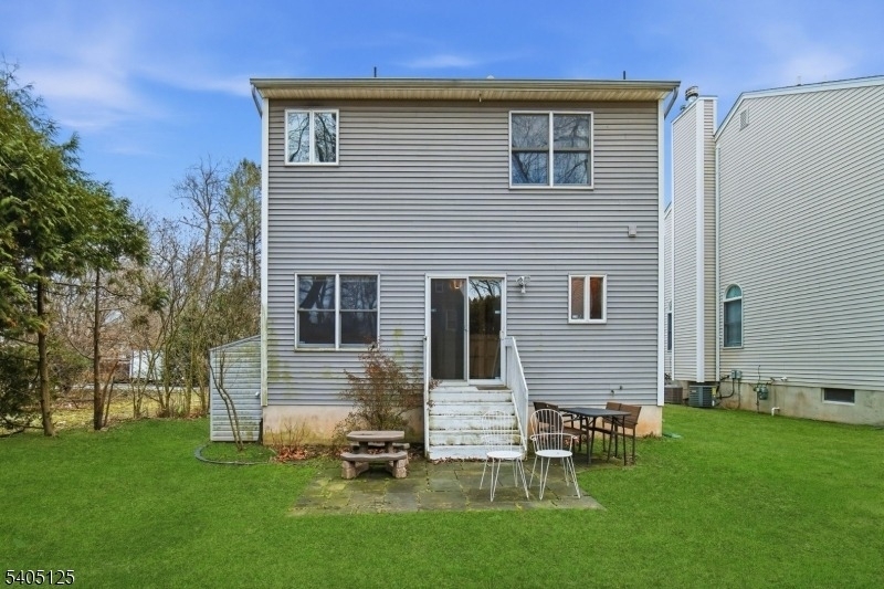17 Grove St - Photo 41
