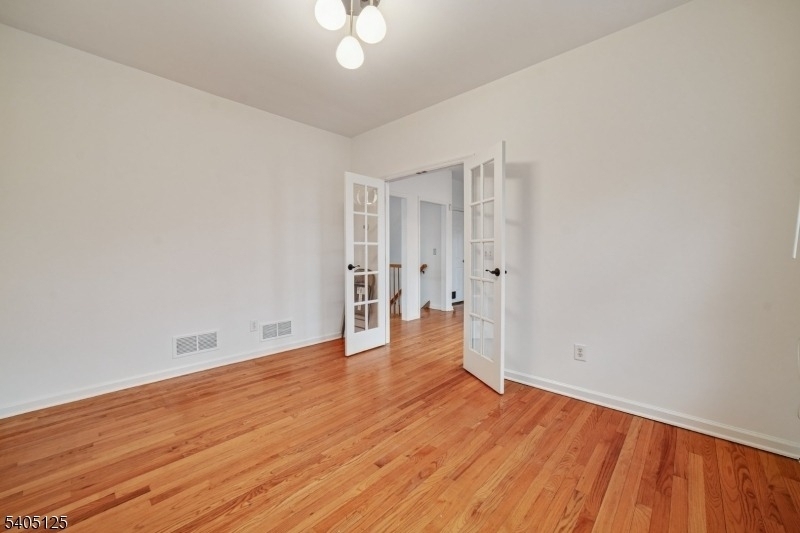 17 Grove St - Photo 13