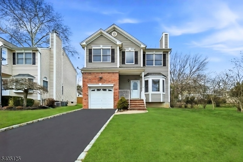 17 Grove St - Photo 0