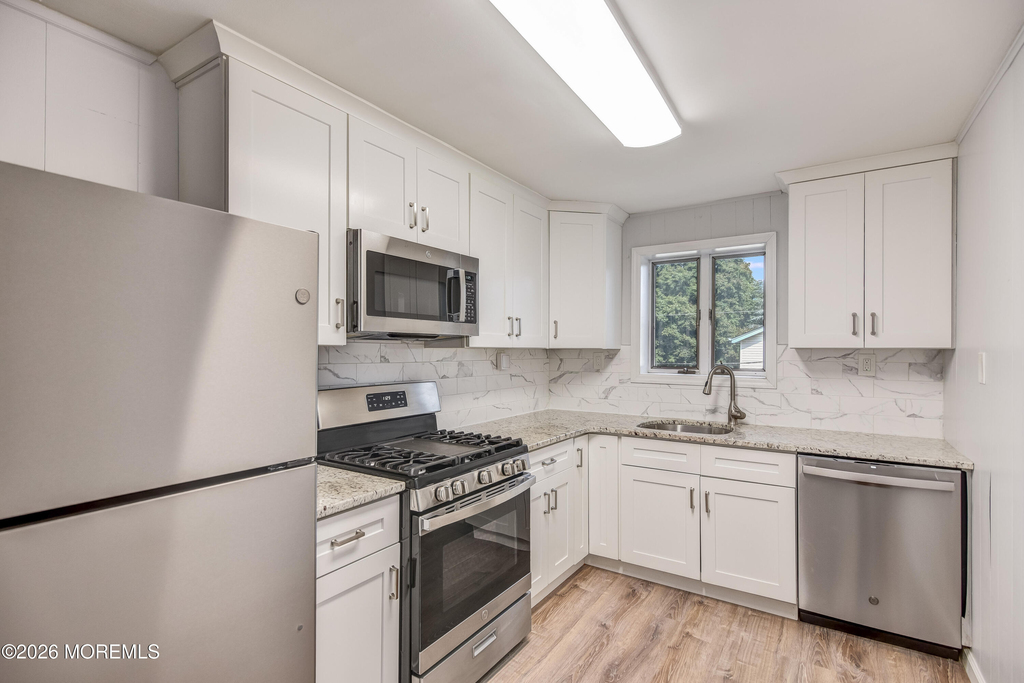 411 Atlantic Avenue - Photo 3