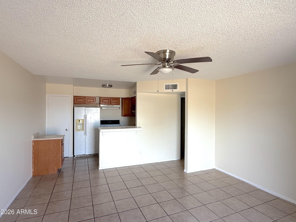 1461 E Southern Avenue - Photo 5