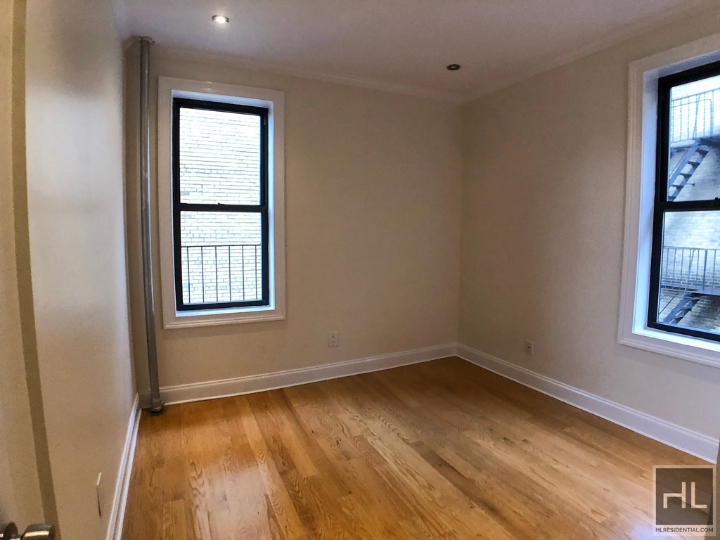 West 11th Street - Photo 1