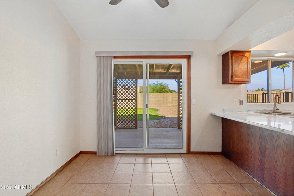19222 N 12th Street - Photo 6
