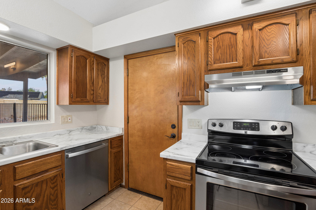 19222 N 12th Street - Photo 8