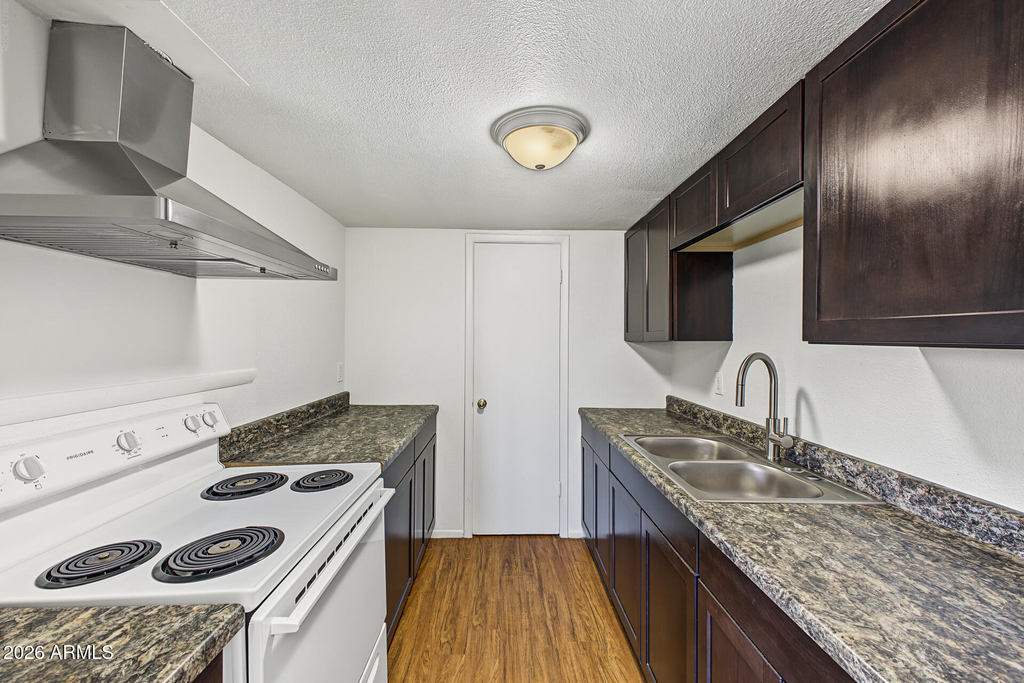 4701 E Pueblo Avenue - Photo 12