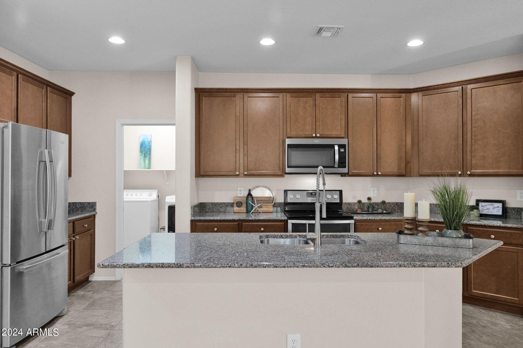 3624 E Sexton Street - Photo 3