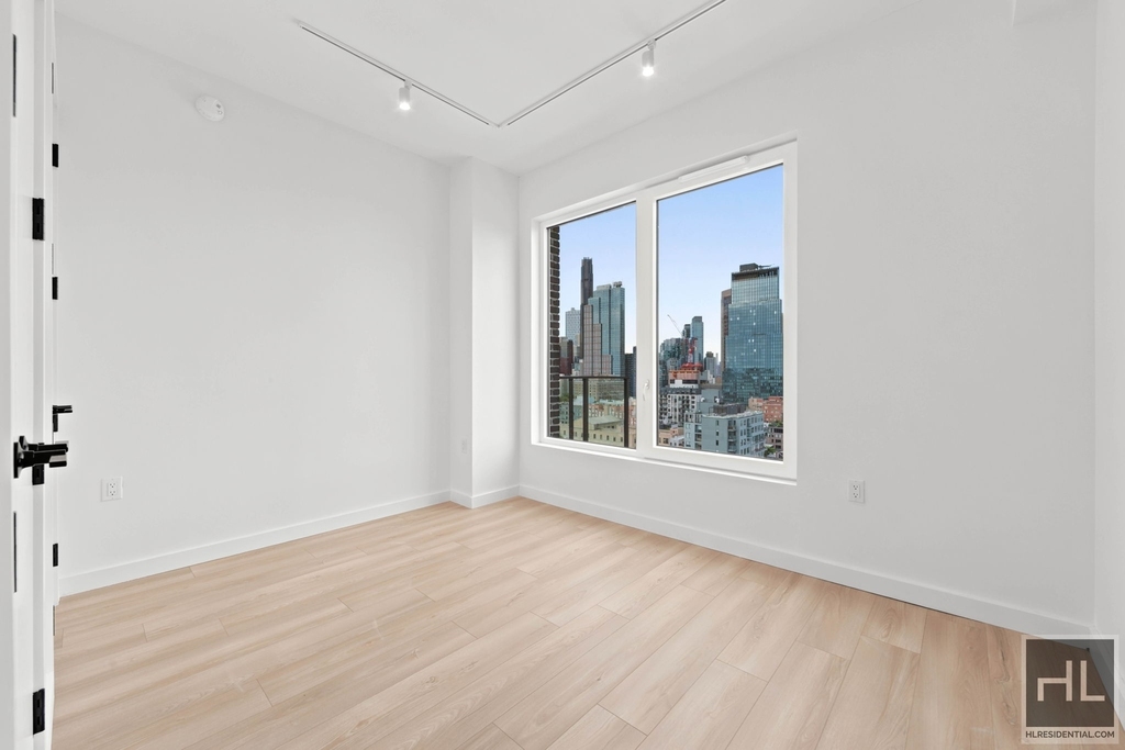 St Marks Place - Photo 4