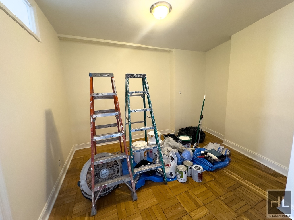 West 11th Street - Photo 1