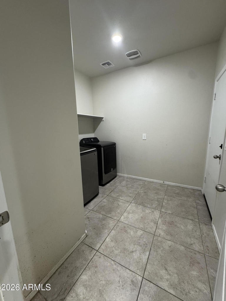 18351 W Artemisa Avenue - Photo 7