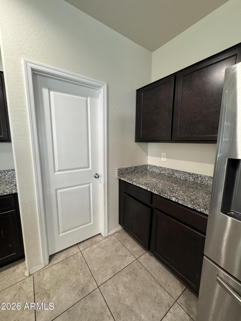 18351 W Artemisa Avenue - Photo 3
