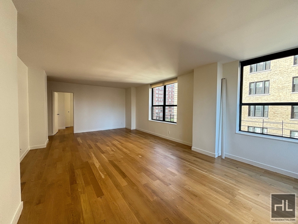 West 87th Street - Photo 2
