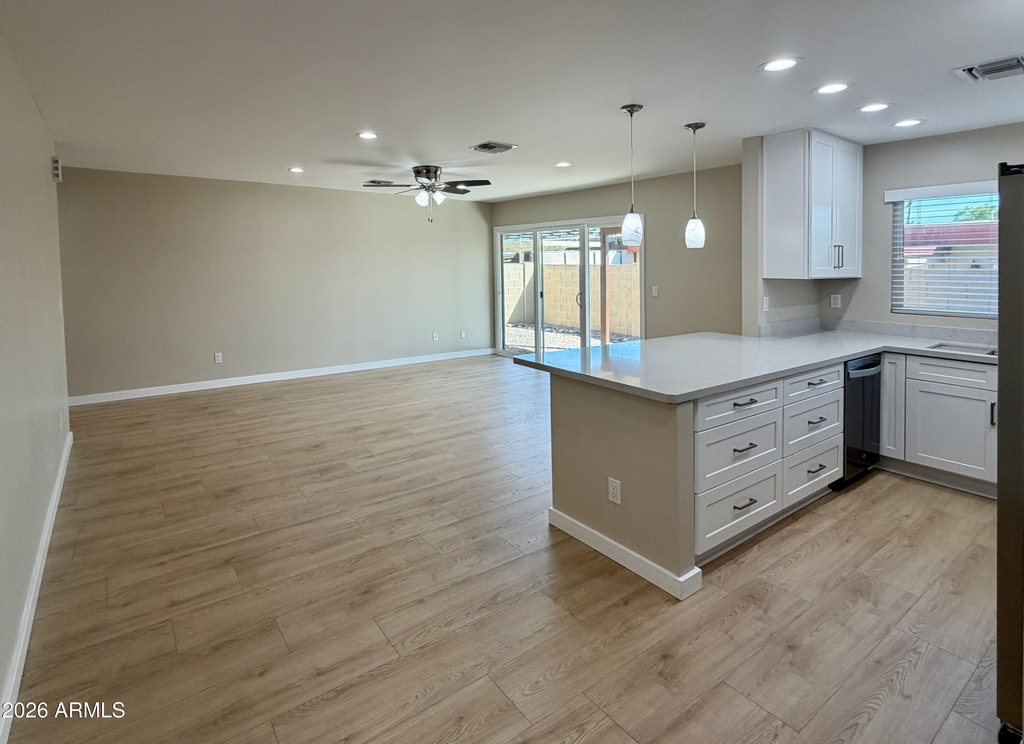 2507 E Villa Maria Drive - Photo 3