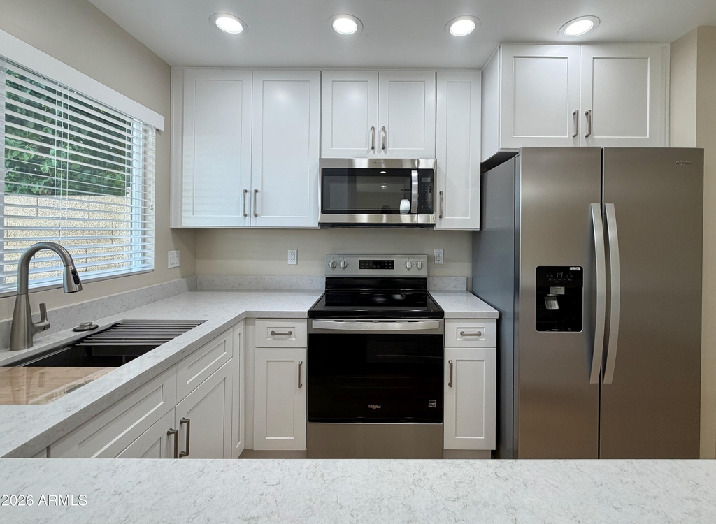 2507 E Villa Maria Drive - Photo 4
