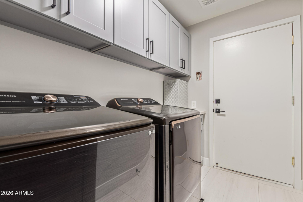 1505 E Estrid Avenue - Photo 31
