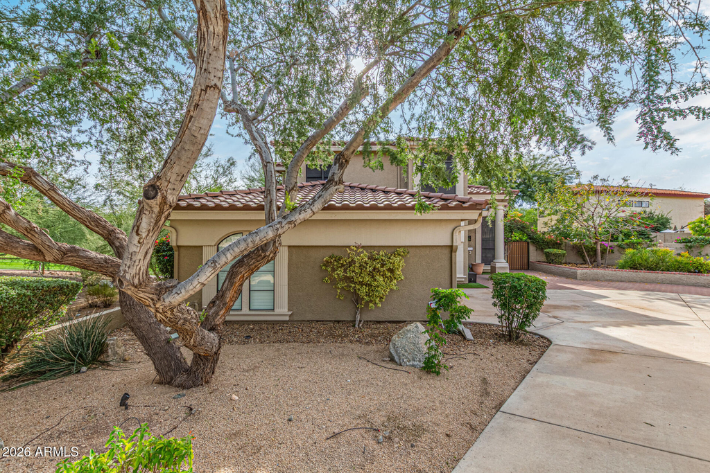 1505 E Estrid Avenue - Photo 0