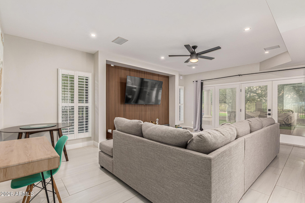 1505 E Estrid Avenue - Photo 6