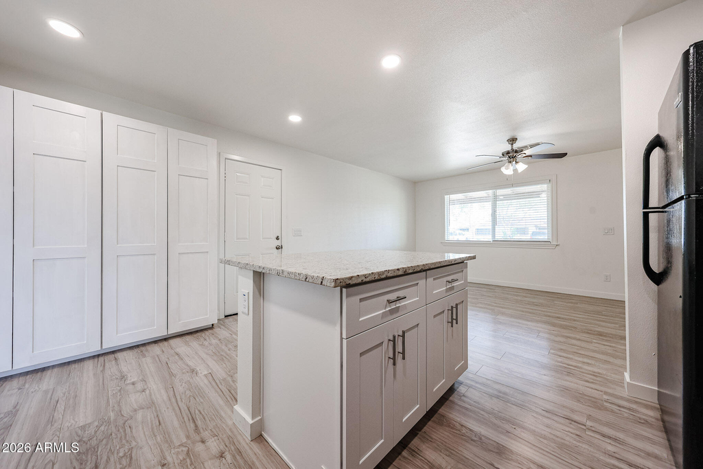 7014 N 77th Avenue - Photo 1