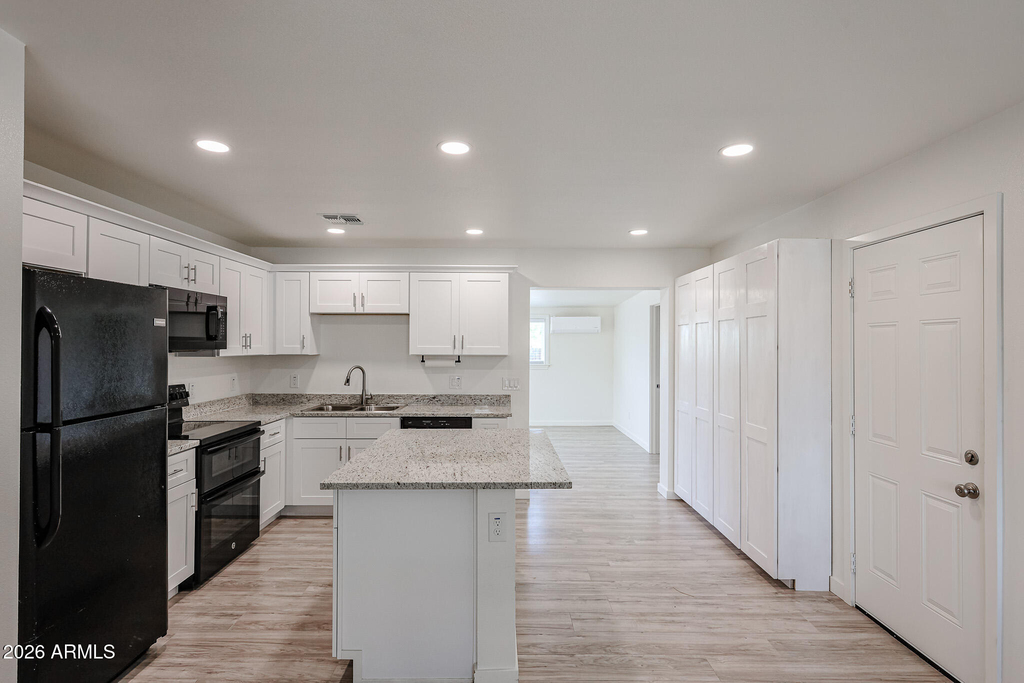 7014 N 77th Avenue - Photo 26