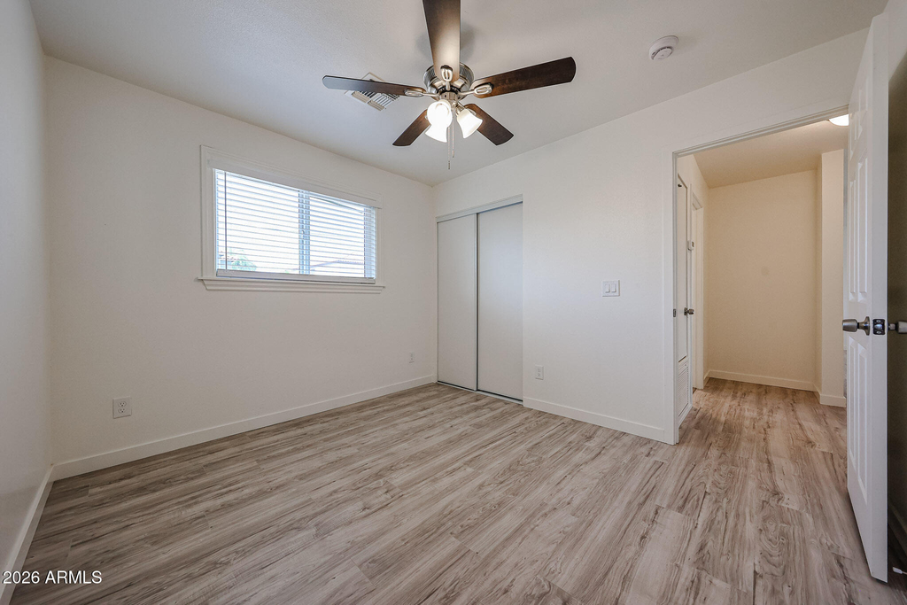 7014 N 77th Avenue - Photo 15