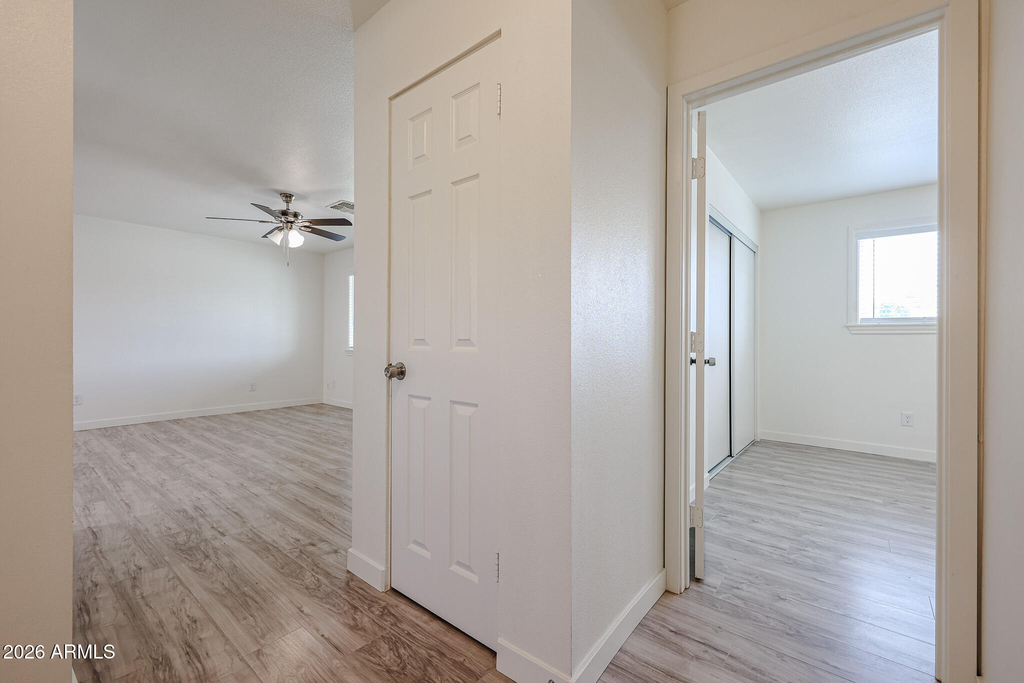 7014 N 77th Avenue - Photo 16