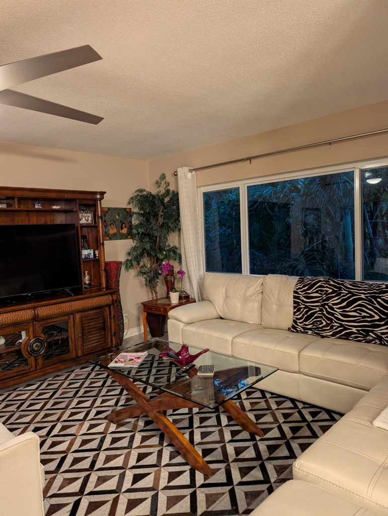 2734 Ne 27th Court - Photo 1