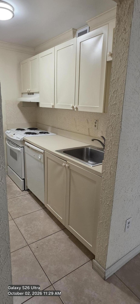 10500 Sw 108th Avenue - Photo 8