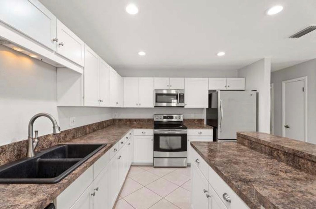 1459 Sw Seahawk Way - Photo 6