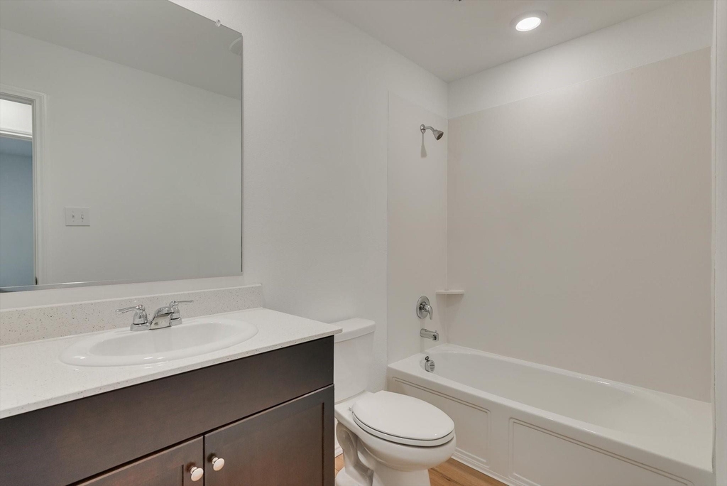 409 Laurenbrooke Drive - Photo 11