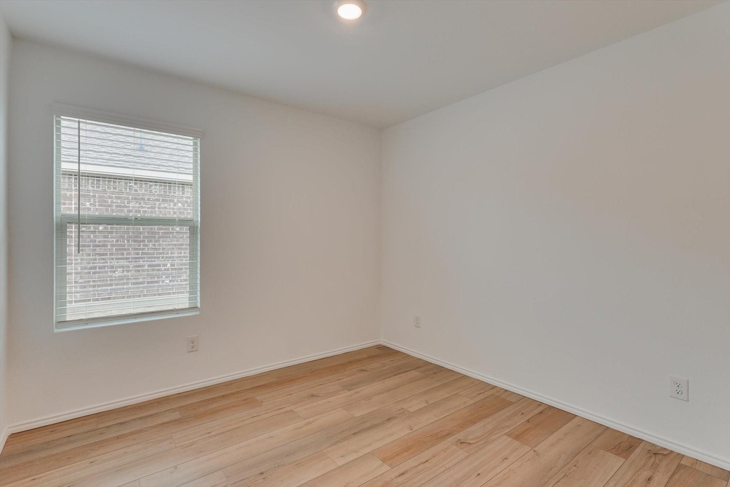 409 Laurenbrooke Drive - Photo 12