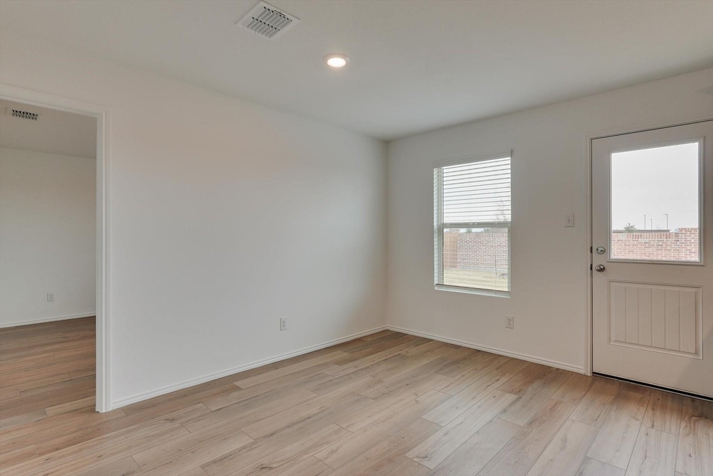 409 Laurenbrooke Drive - Photo 4