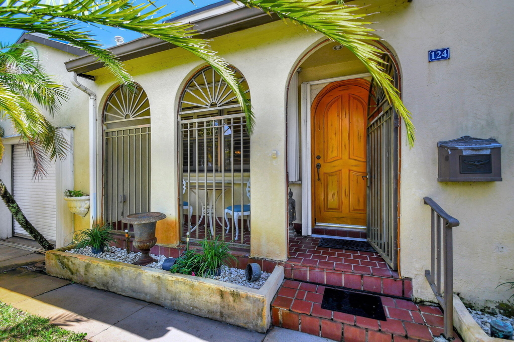 124 S Palmway - Photo 3