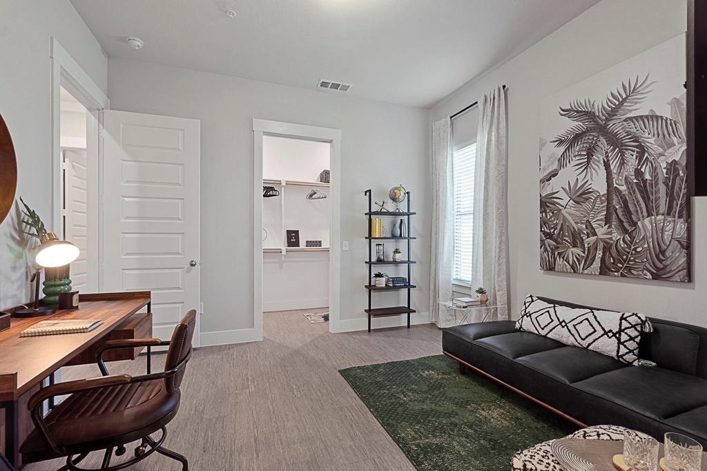 3903 Banks - Photo 16