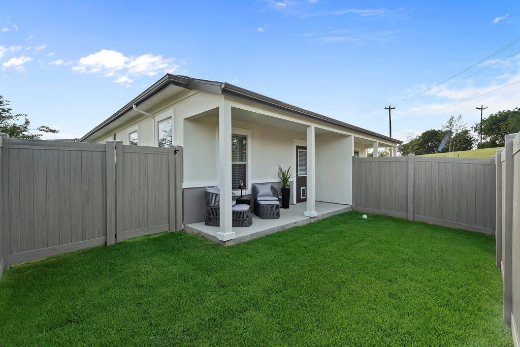 3903 Banks - Photo 25