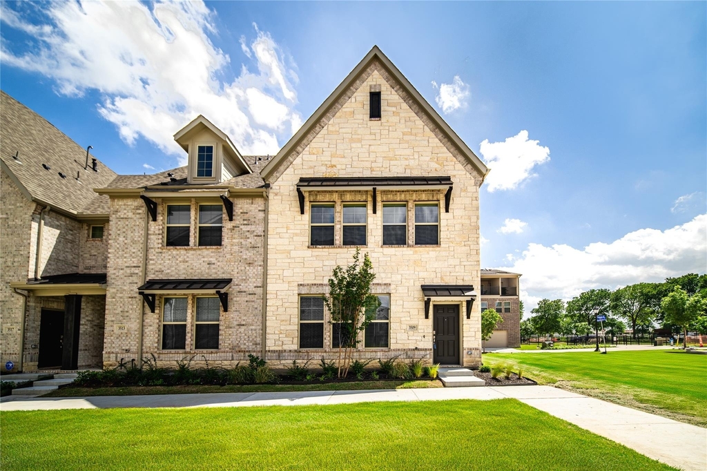 3509 Treasure Drive - Photo 0